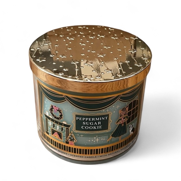 Bath and Body Works Peppermint Sugar Cookie 3-Wick Candle - Picture 1 of 5